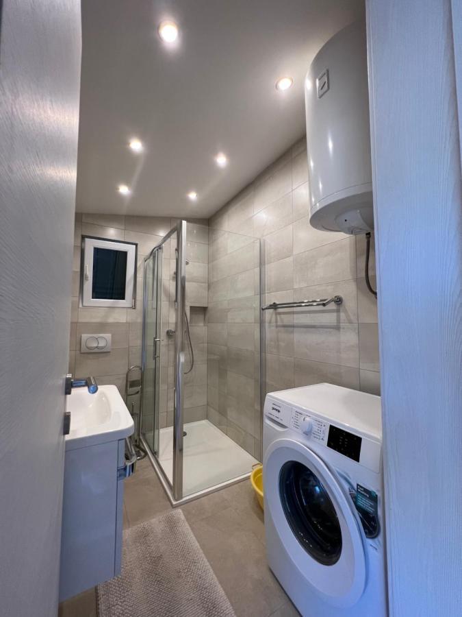 Apartmani Tamaris Vinišće Buitenkant foto