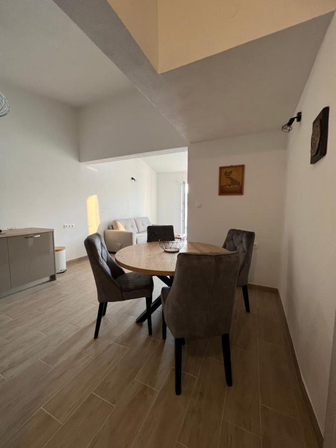 Apartmani Tamaris Vinišće Buitenkant foto