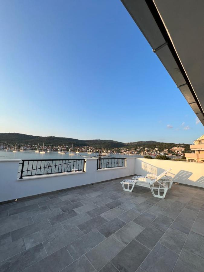 Apartmani Tamaris Vinišće Buitenkant foto